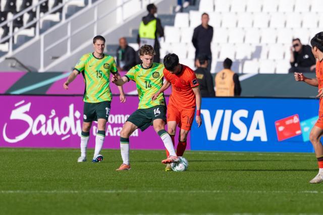 天天盈球APP-澳洲不服：中国U23只会防守不进攻 输球因运气不好